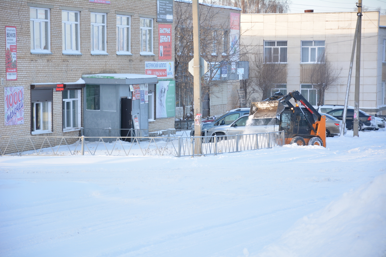 Погода в уйское челябинская область. Уйский район зимой. Скорая Мирный Уйский район. Мирный Уйский район труда 24-2.