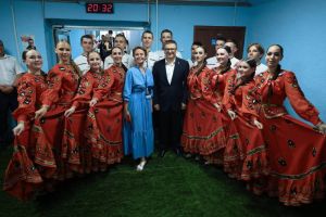 Губернатор Алексей Текслер поздравил челябинских металлургов с профессиональным праздником
