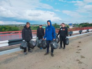 В Аминево прошла акция «Собери пластик - спаси планету»